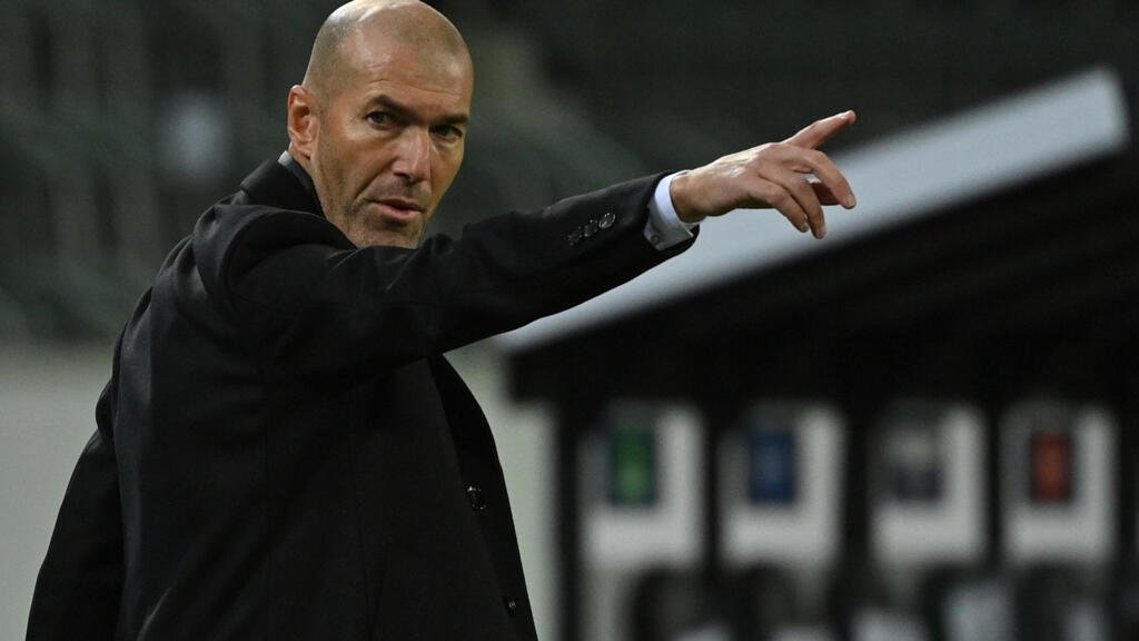 Équipe de France : l’arrivée de Zinédine Zidane comme sélectionneur devrait être officielle mardi - Le Figaro. Sports - Zinedine Zidane offi