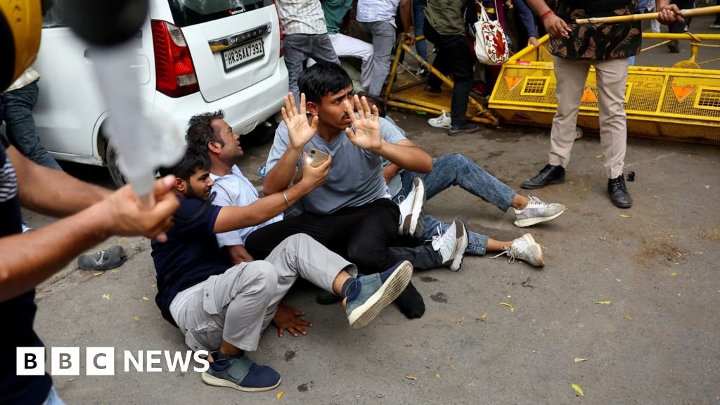 He went on hunger strike on 28 June in support of the CJP at Jantar Mantar, a 300-year-old observatory in central Delhi, which is often the