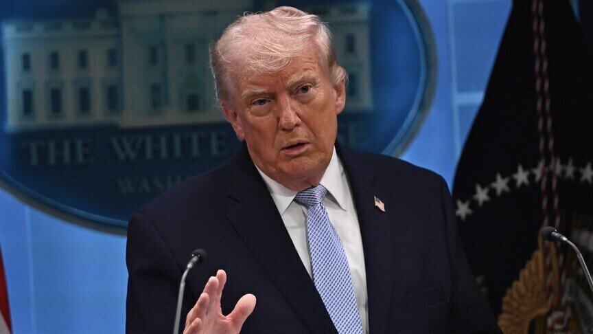 Axios: Trump, İran'a karşı "büyük çaplı bir saldırıyı" ciddi olarak düşünüyor. Buna göre, Trump, İran'a yönelik "büyük çaplı muharebe operas