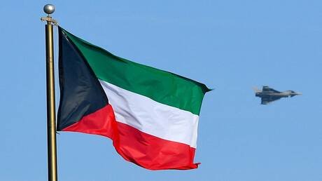 Kuwait: Verletzungen und massive materielle Verluste nach einem iranischen Angriff auf einen wichtigen Ölstandort. Kuwait Airways verschiebt