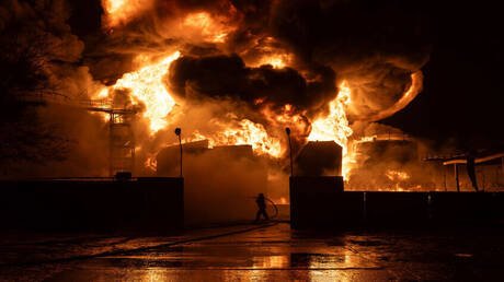 Un incendie massif s'est déclaré samedi dans la ville norvégienne de Drammen, détruisant plus de 100 maisons. Le maire de Drammen a annoncé 