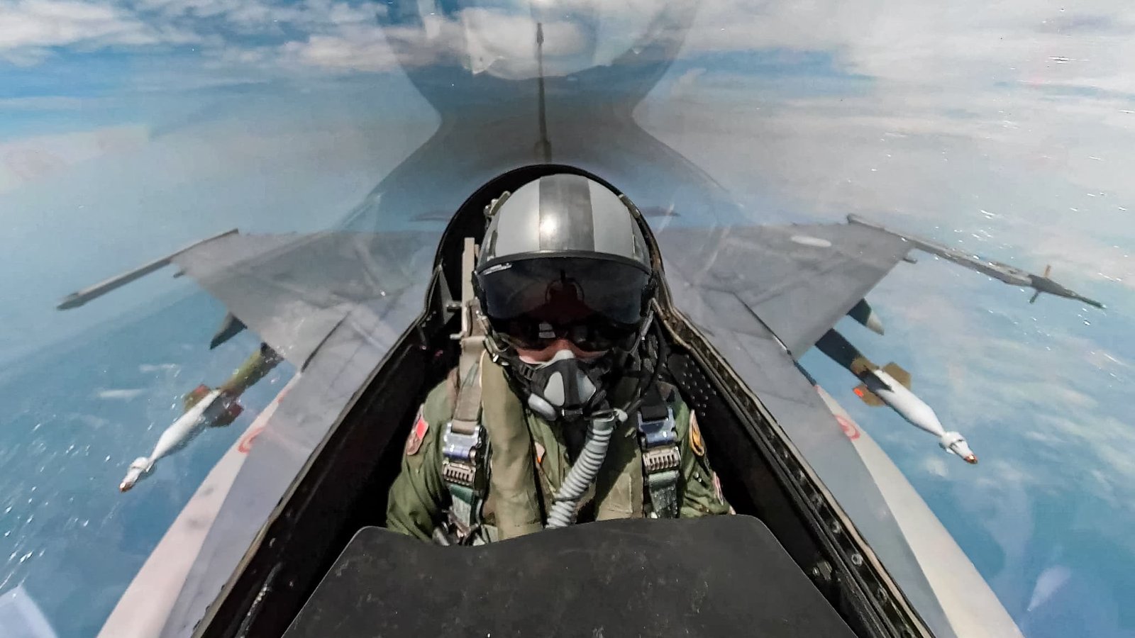 Pour la première fois depuis le début de la guerre, un avion F-16 ukrainien a remporté une victoire dans un combat aérien contre un avion ru