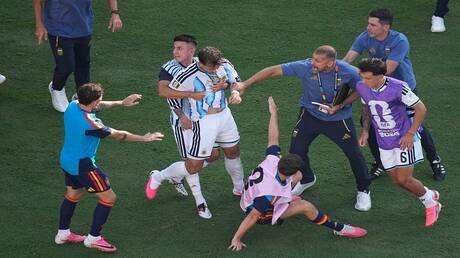 Trump fait la fête avec les joueurs espagnols lors de la Coupe du monde 2026. La forêt se prononce également sur la finale de la Coupe du mo